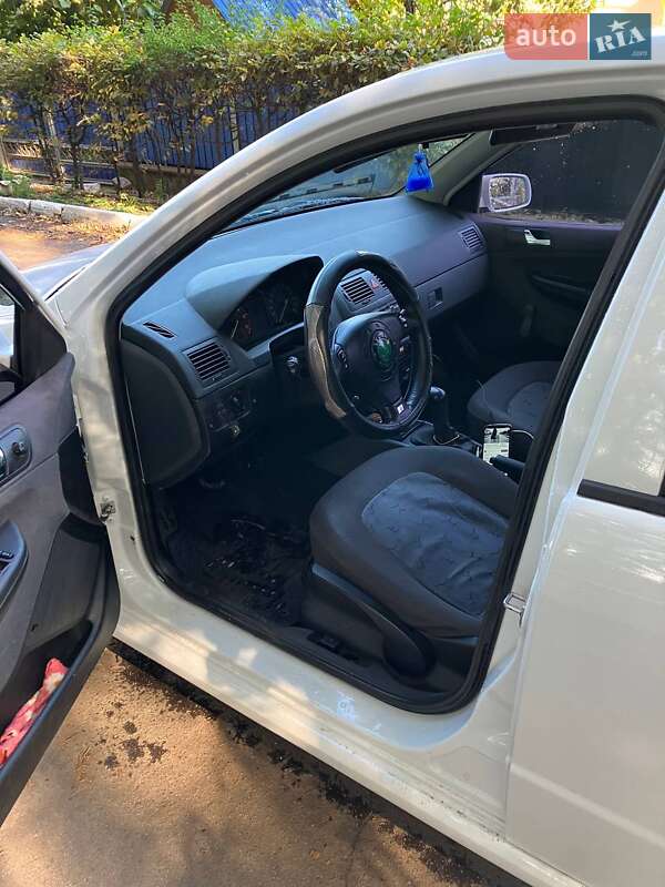 Хетчбек Skoda Fabia 2001 в Немирові