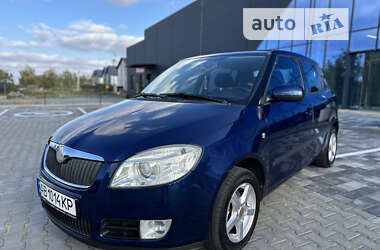 Хэтчбек Skoda Fabia 2008 в Виннице