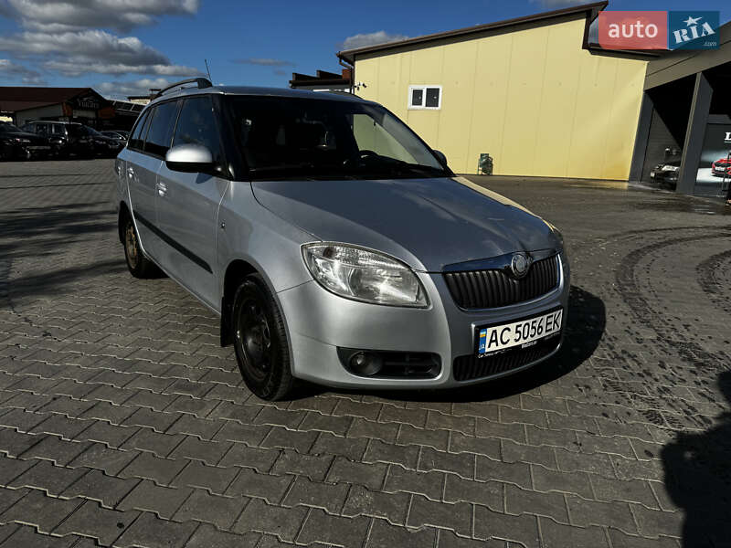 Універсал Skoda Fabia 2008 в Луцьку