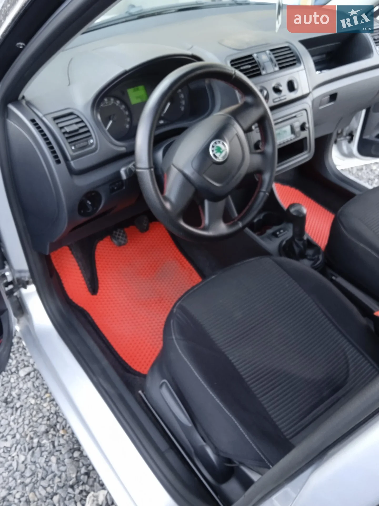 2011 Skoda Fabia - мініатюра 11