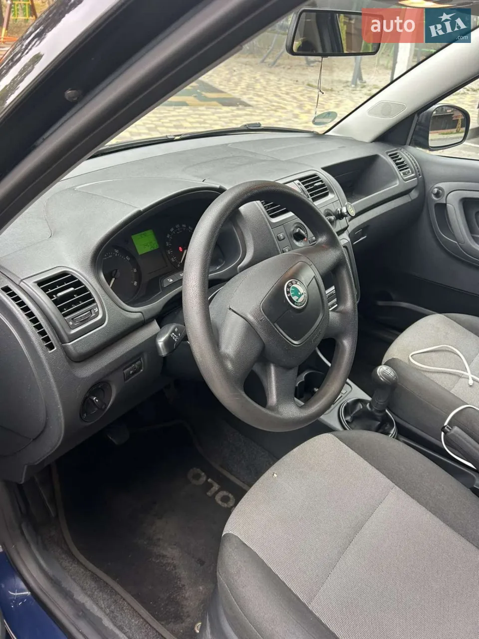 2011 Skoda Fabia - мініатюра 9