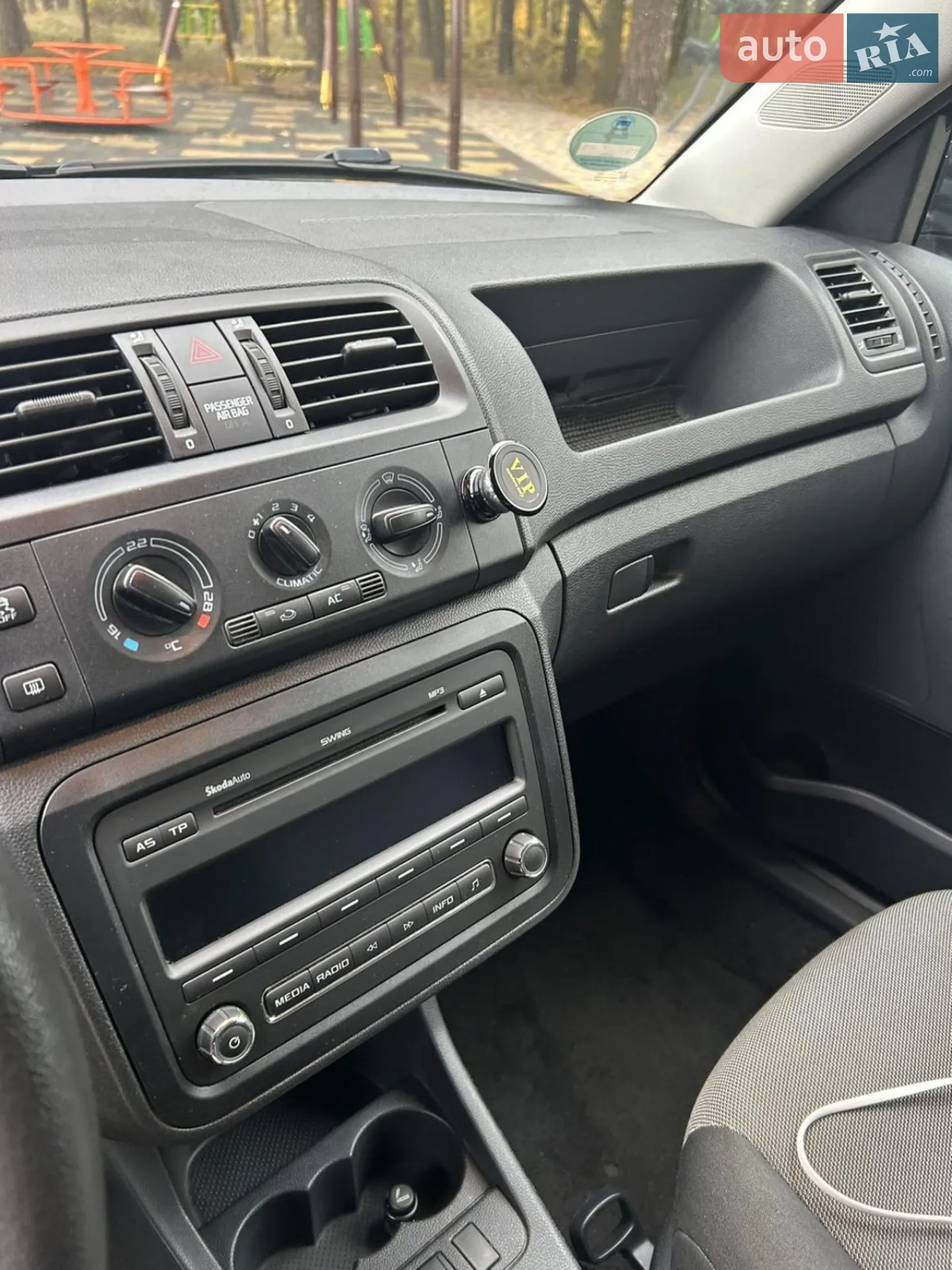 2011 Skoda Fabia - мініатюра 7
