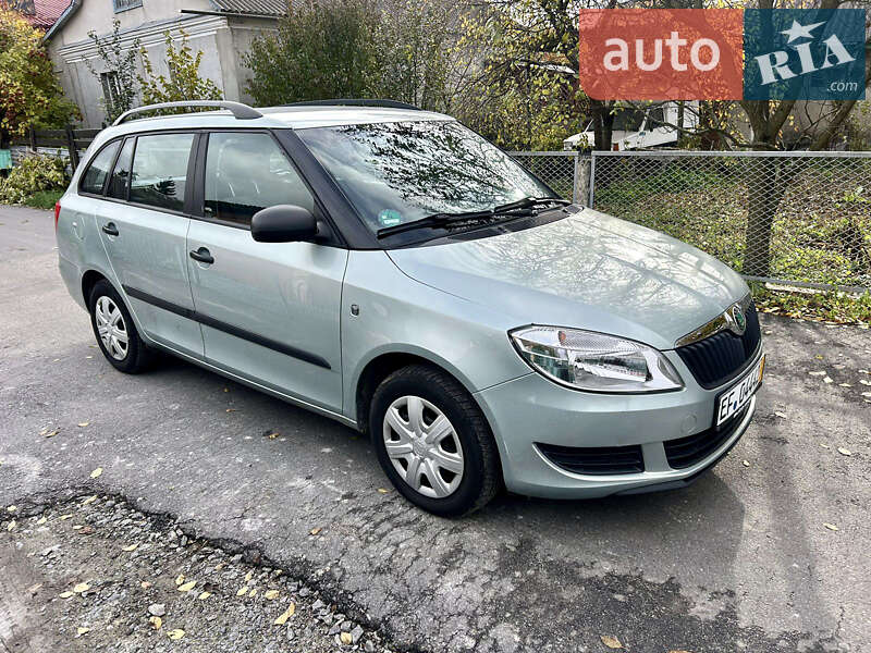 Універсал Skoda Fabia 2011 в Старокостянтинові