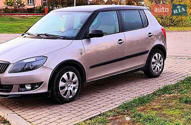 Хэтчбек Skoda Fabia 2011 в 