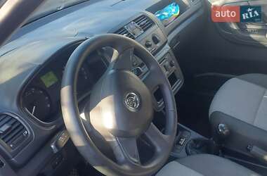 Хэтчбек Skoda Fabia 2013 в 