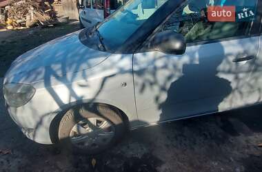 Хэтчбек Skoda Fabia 2013 в 