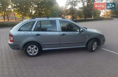 Універсал Skoda Fabia 2004 в Миргороді