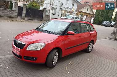 Універсал Skoda Fabia 2008 в Рівному