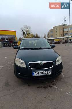 Хэтчбек Skoda Fabia 2007 в 