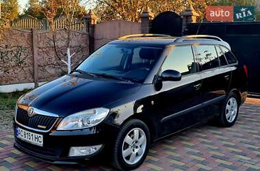 Універсал Skoda Fabia 2010 в Луцьку