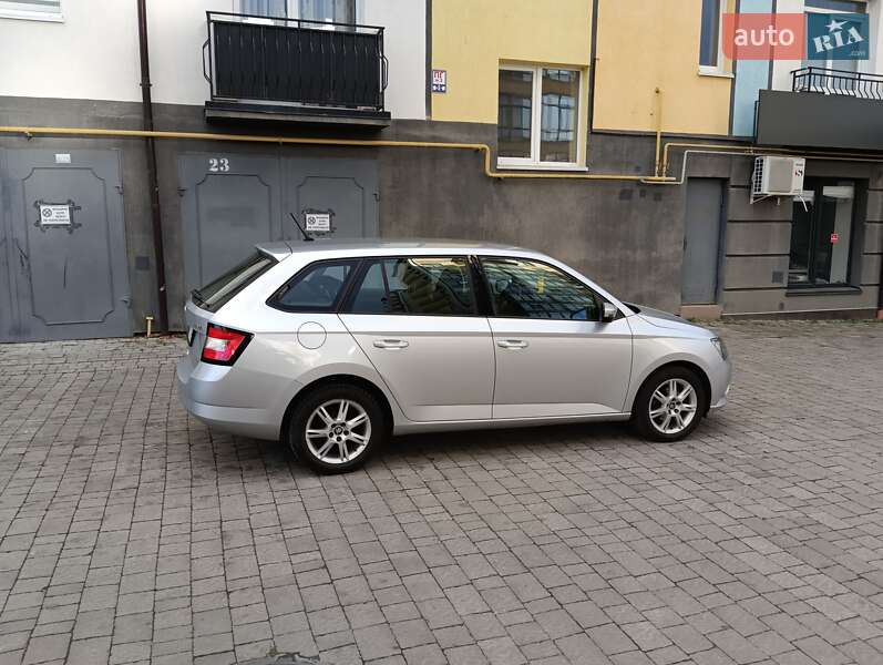Универсал Skoda Fabia 2015 в Ивано-Франковске