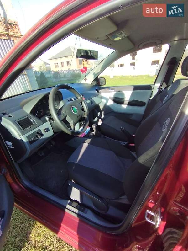 Універсал Skoda Fabia 2002 в Самборі