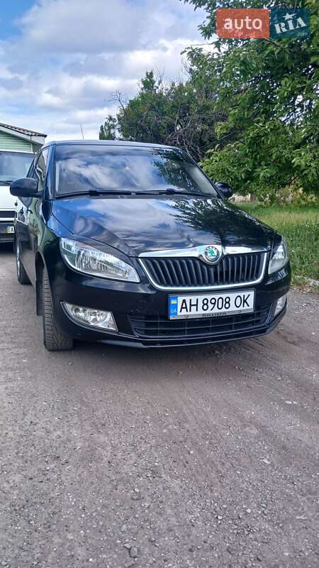 Хэтчбек Skoda Fabia 2010 в Краматорске