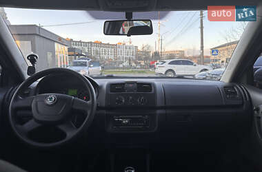 Хэтчбек Skoda Fabia 2010 в Виннице