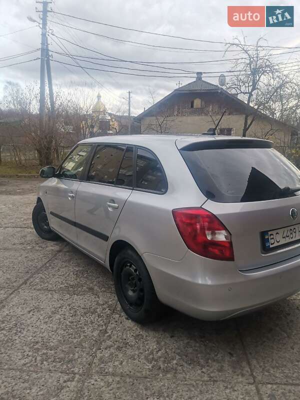Універсал Skoda Fabia 2012 в Долині