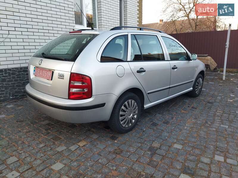 Универсал Skoda Fabia 2004 в 