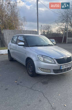 Хетчбек Skoda Fabia 2013 в Києві