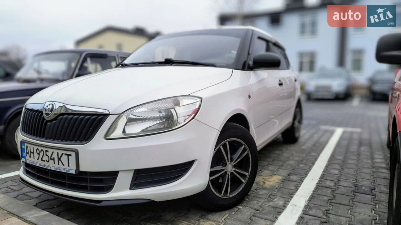 2014 Skoda Fabia - мініатюра 23