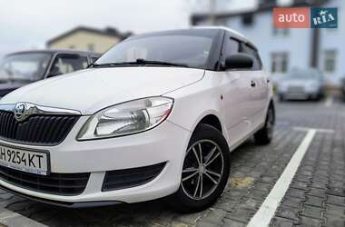 Хэтчбек Skoda Fabia 2013 в 