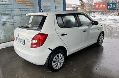 Хэтчбек Skoda Fabia 2012 в Чернигове