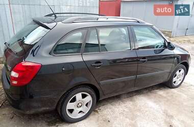 Универсал Skoda Fabia 2009 в Луцке