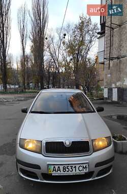 Хэтчбек Skoda Fabia 2007 в Киеве