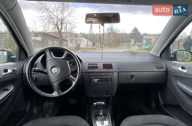 Седан Skoda Fabia 2005 в Львове