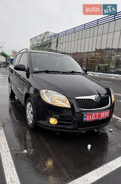 Універсал Skoda Fabia 2009 в Чернігові