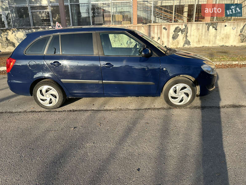 Універсал Skoda Fabia 2011 в Львові