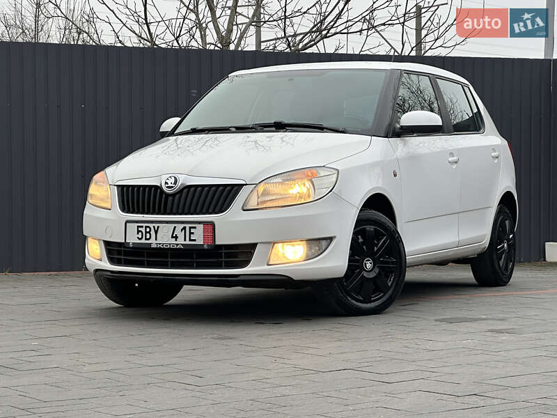 Хэтчбек Skoda Fabia 2014 в Дрогобыче