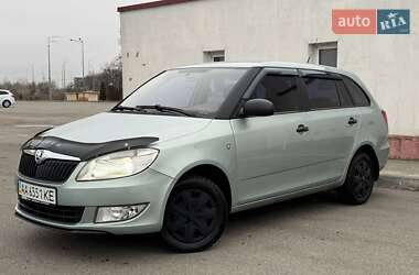 Універсал Skoda Fabia 2010 в Києві