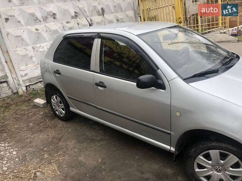 Хетчбек Skoda Fabia 2006 в Дніпрі