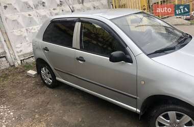 Хетчбек Skoda Fabia 2006 в 