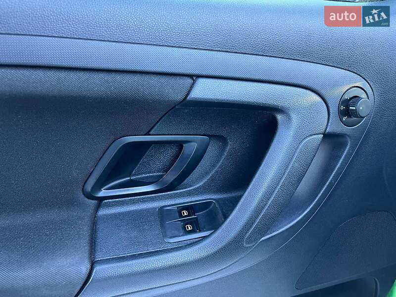 Хетчбек Skoda Fabia 2013 в Ємільчиному