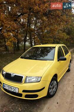 Хэтчбек Skoda Fabia 2004 в Киеве