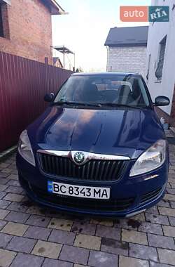 Хэтчбек Skoda Fabia 2012 в 