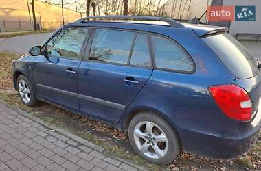 Універсал Skoda Fabia 2010 в Старокостянтинові