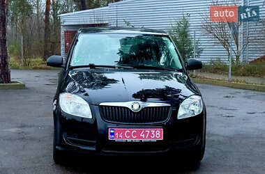 Хэтчбек Skoda Fabia 2009 в Виннице