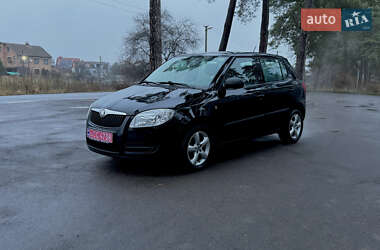 Хэтчбек Skoda Fabia 2009 в Виннице