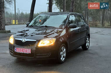 Хэтчбек Skoda Fabia 2009 в Виннице