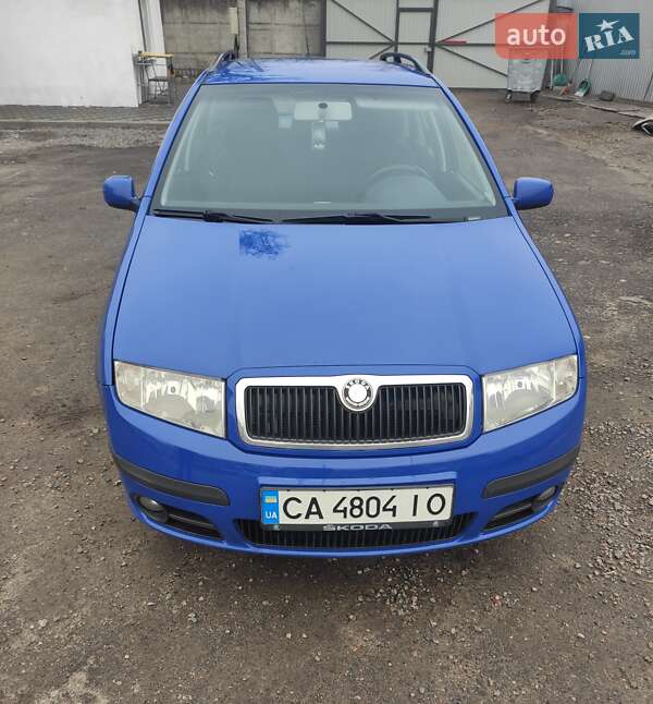 Універсал Skoda Fabia 2005 в Черкасах