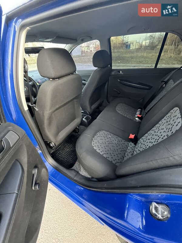 Хетчбек Skoda Fabia 2006 в Житомирі