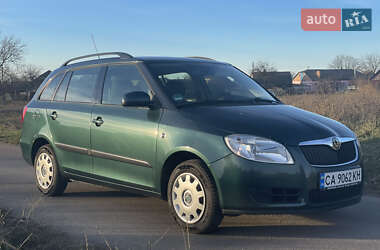 Універсал Skoda Fabia 2008 в Корсунь-Шевченківському