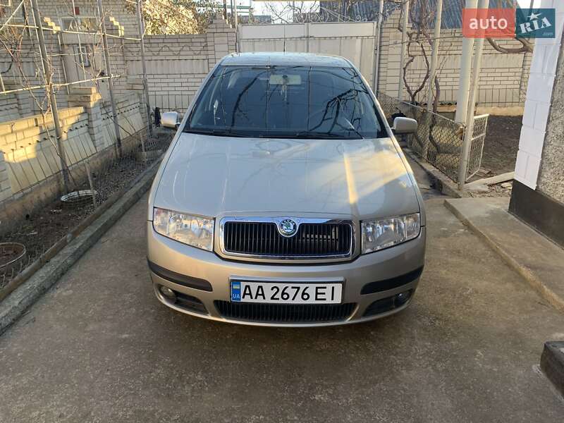 Седан Skoda Fabia 2005 в Подольске