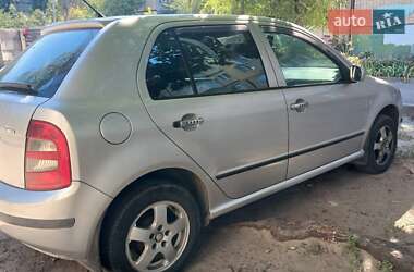 Хетчбек Skoda Fabia 2003 в Дніпрі