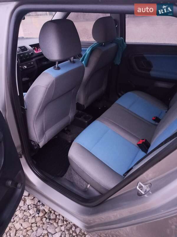 Универсал Skoda Fabia 2008 в Черновцах