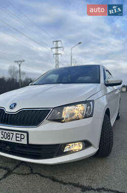 Хетчбек Skoda Fabia 2014 в 