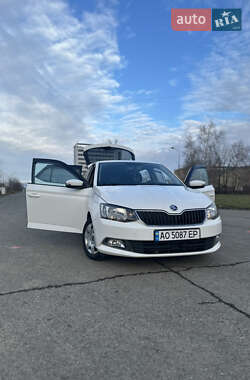 Хетчбек Skoda Fabia 2014 в 
