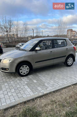 Хэтчбек Skoda Fabia 2008 в Полтаве