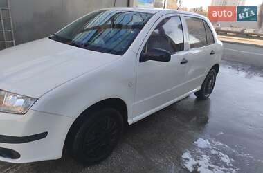 Хетчбек Skoda Fabia 2006 в Дніпрі